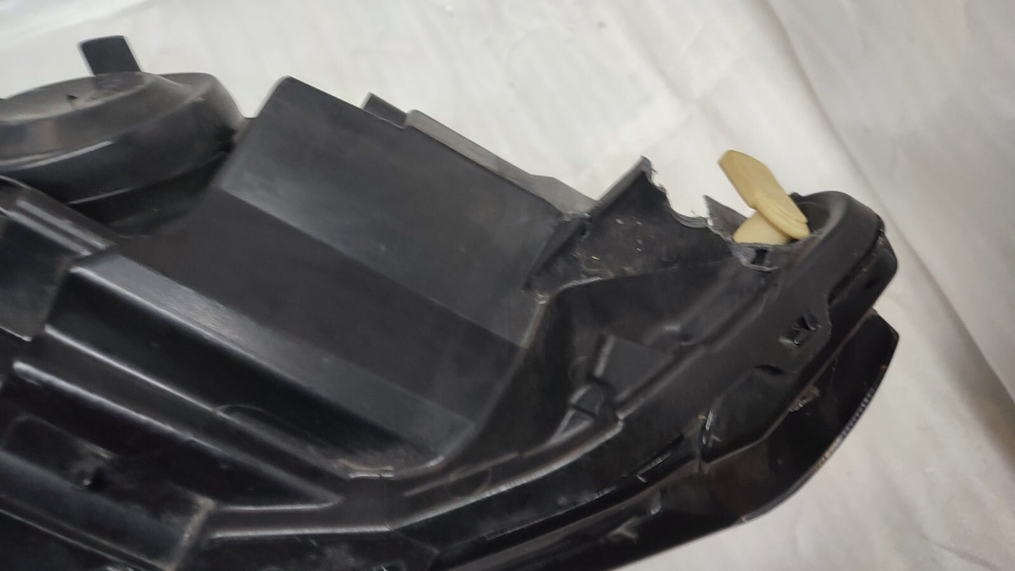 Volkswagen GOLF mk8 GENUINE 19+ DRIVER SIDE HEADLIGHT HEADLMAP 5H2941006C vw169