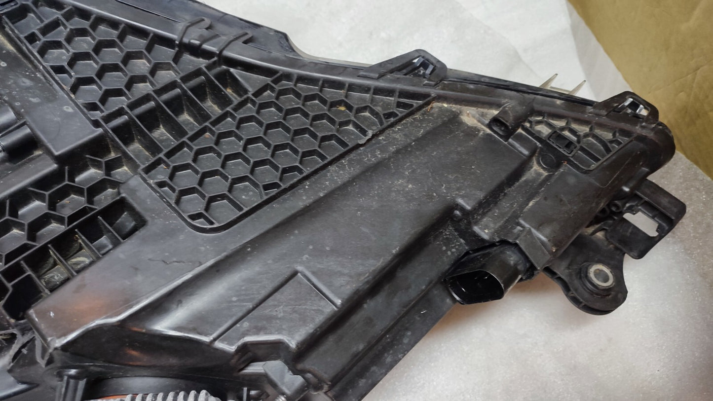 SKODA SUPERB MK3 FACELIFT CRYSTAL LED HEADLIGHT 2018-21 DRIVER O/S 3V2941016D 90