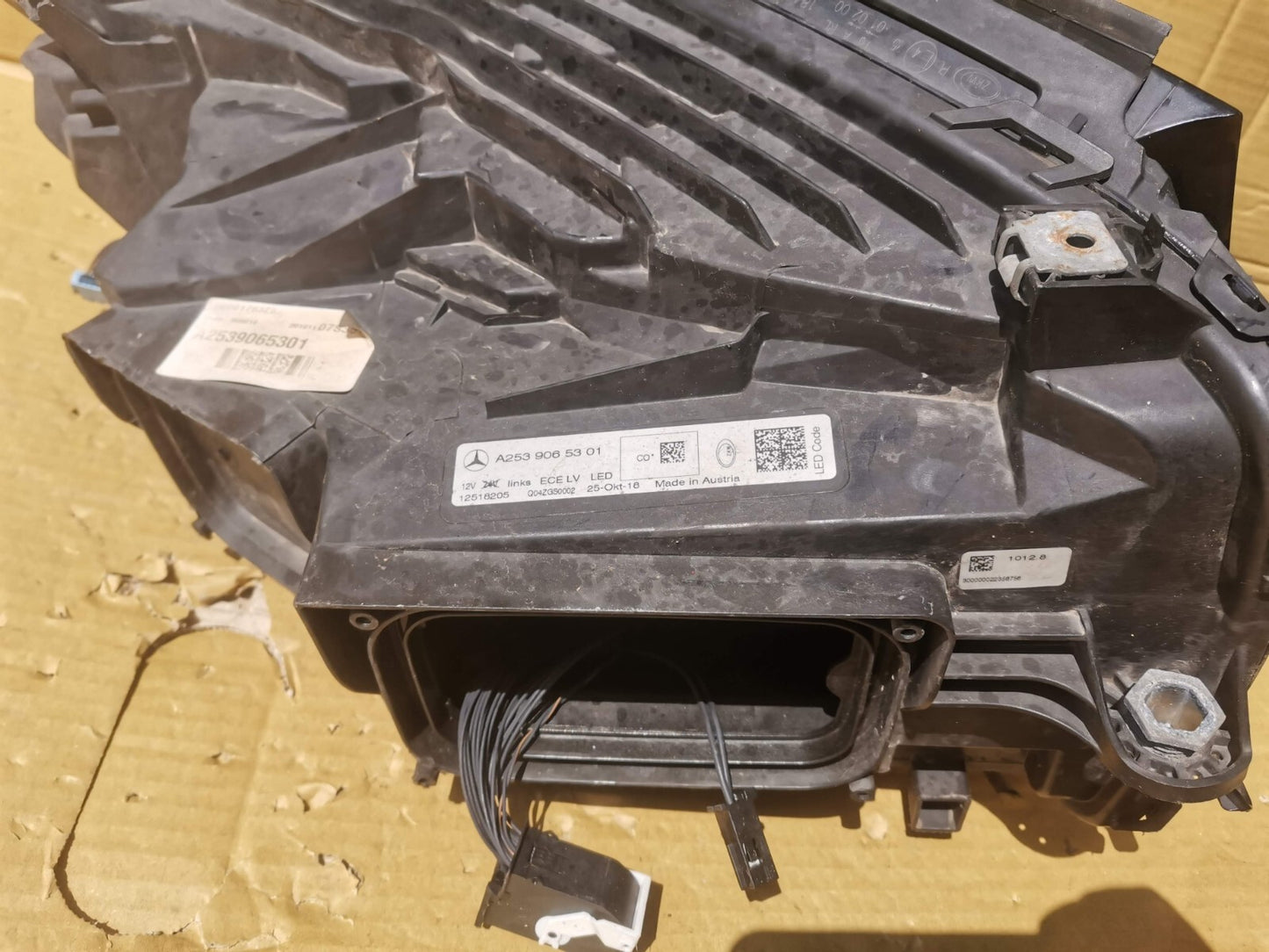 MERCEDES GLC W253 HEADLIGHTS RHD LED HIGH PERFORMANCE LEFT A2539065301 m44