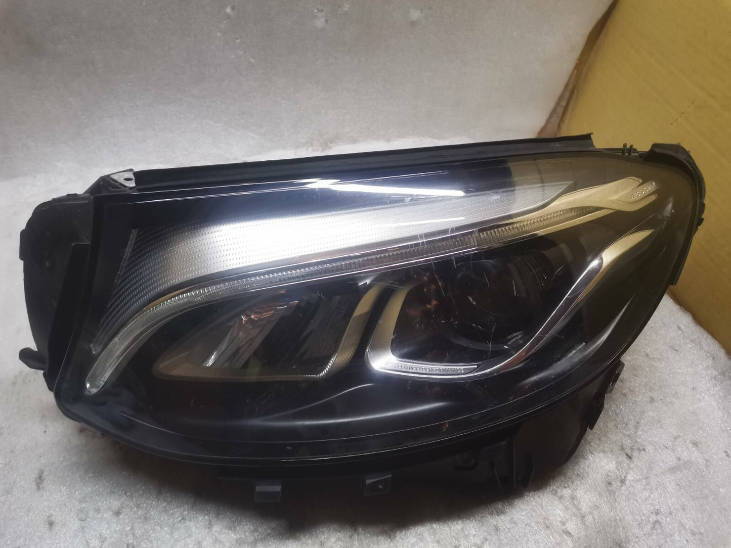 MERCEDES GLC W253 passenger LED HIGH PERFORMANCE HEADLIGHT A25390697 M53