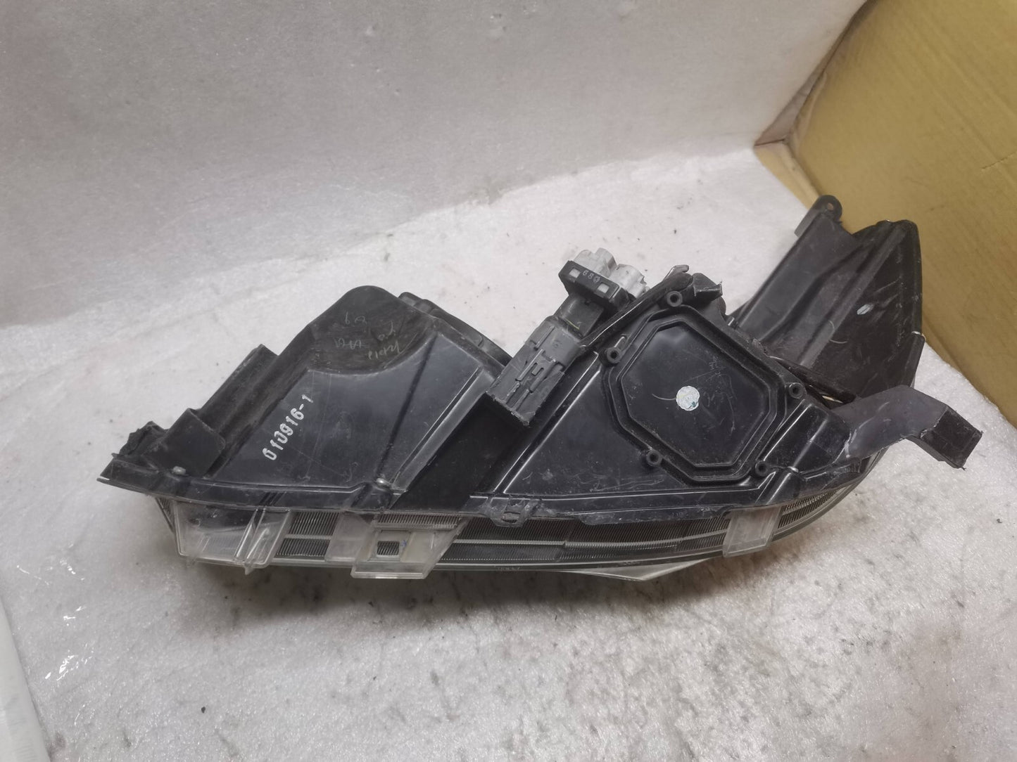 TOYOTA HILUX 2015-2019 DRIVER SIDE RIGHT FULL LED XENON HEADLIGHT GENUINE tohi19