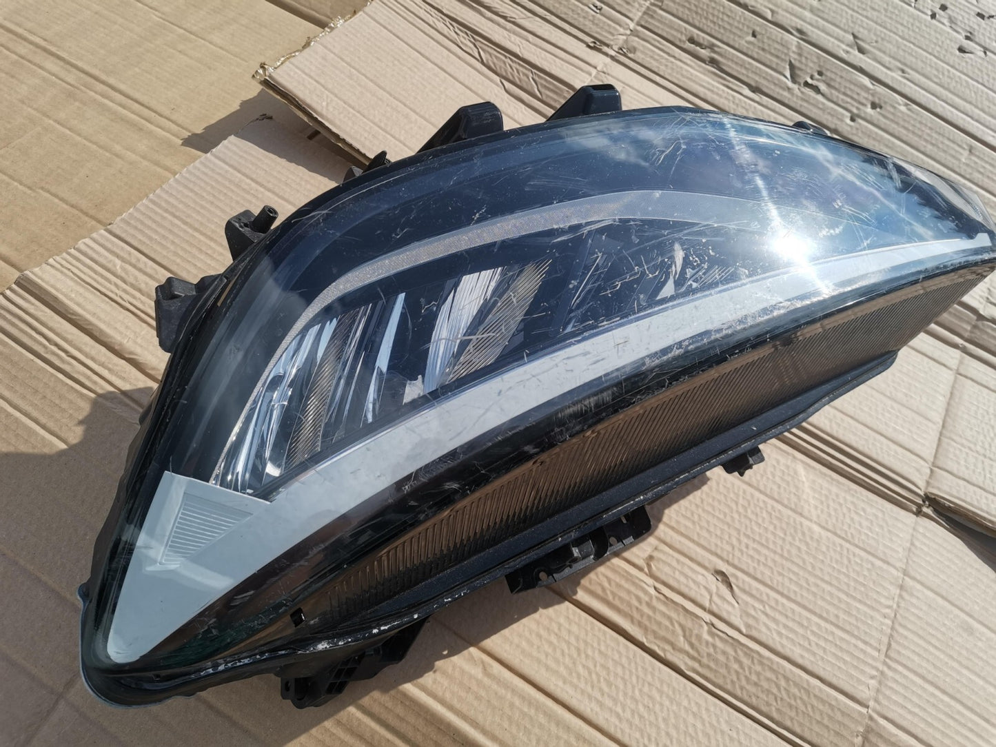 VOLKSWAGEN ID.4 ID4 20-2022 FRONT LEFT PASSENGER SIDE HEADLIGHT HEADLAMP VWI469