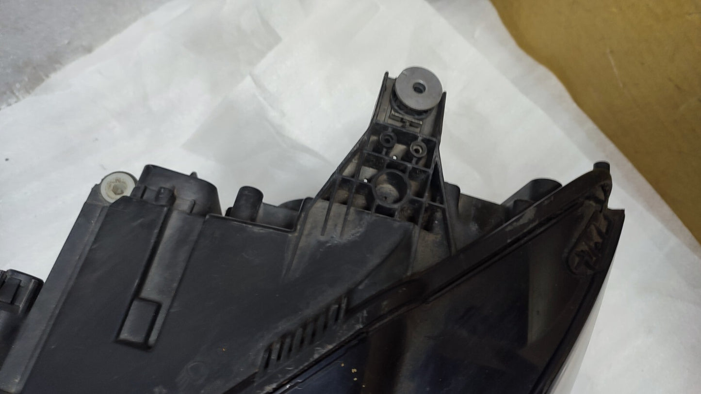 Volkswagen VW Touran Halogen Headlight Light Lamp 2016- N/S 5TC941005A vw153