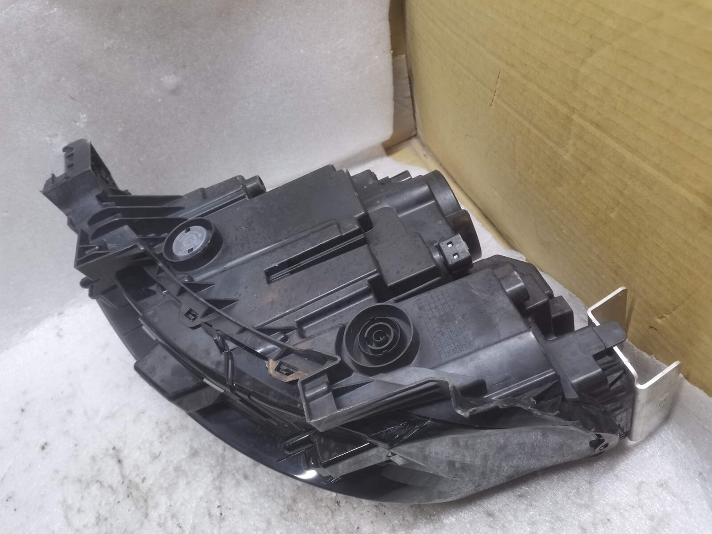 VAUXHALL MOKKA B 2020+ HEADLIGHT O/S RIGHT HAND 9847939380 vxmo59