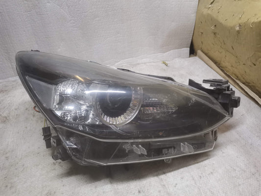MAZDA 2 MK3 DJ 2019 - ON FRONT RIGHT DRIVER SIDE HEADLIGHT D43N-51030 ma29