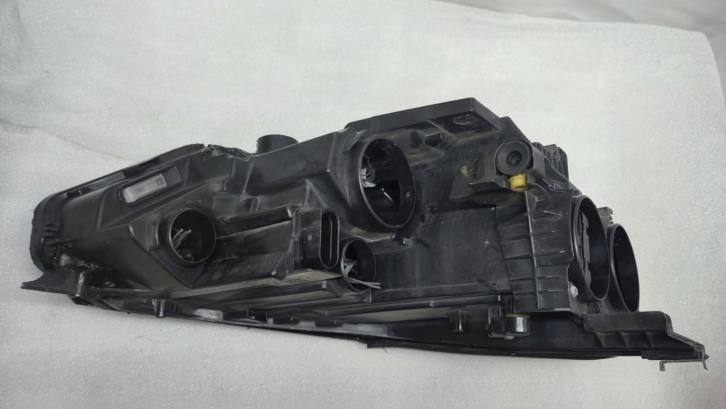 VOLKSWAGEN PASSAT FRONT HEADLIGHT LEFT PASSENGER SIDE HALOGEN B8 3G2941005B v178