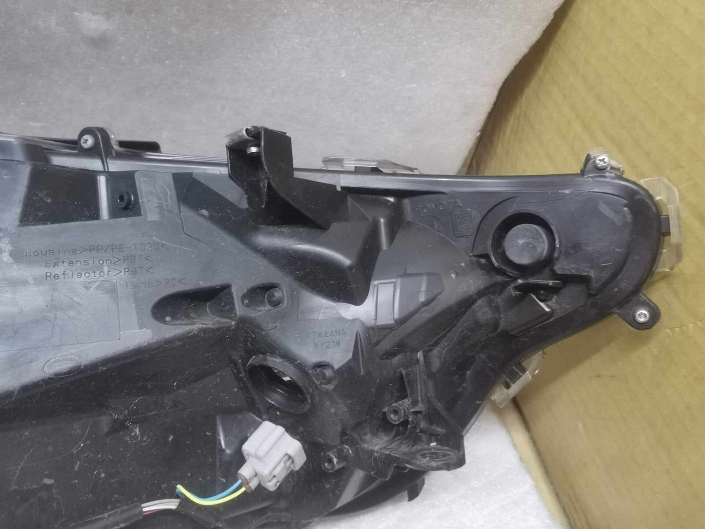 TOYOTA RAV4 2022 Genuine Left Passenger LED Headlight 51593 81145-42A22 tor421