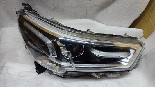 GENUINE TOYOTA HILUX HEADLIGHT DRIVERS RIGHT MK8 2022 81150-YP141 to50