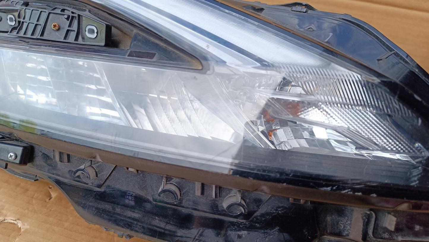 NISSAN QASHQAI J12 2021-2023 DRIVER SIDE LED HEADLIGHT GENUINE 100-8D02F ni61