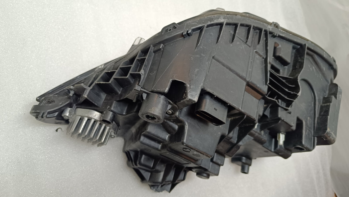 VOLVO XC90 GENUINE 2014-19 DRIVER SIDE HEADLIGHT HEADLAMP 32228305 RHD vo81
