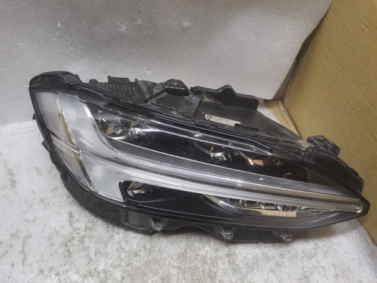 VOLVO S90 V90 2016-2020 MK2 FULL LED HEADLIGHT RH DRIVER SIDE 31655737 vo9050