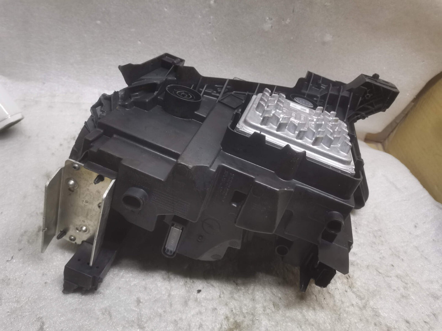 VAUXHALL MOKKA 2020-ON RIGHT DRIVER SIDE LED HEADLIGHT GENUINE 9834029980 vxmo58