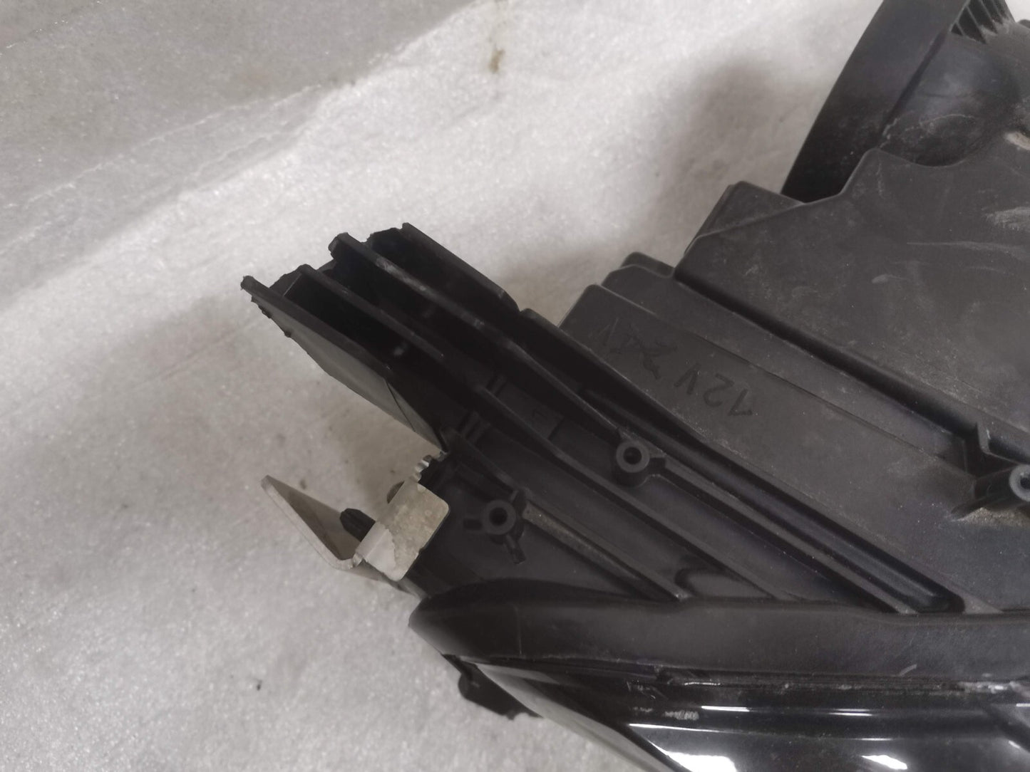 VAUXHALL MOKKA B 2020+ HEADLIGHT O/S RIGHT HAND 9847939380 vxmo45