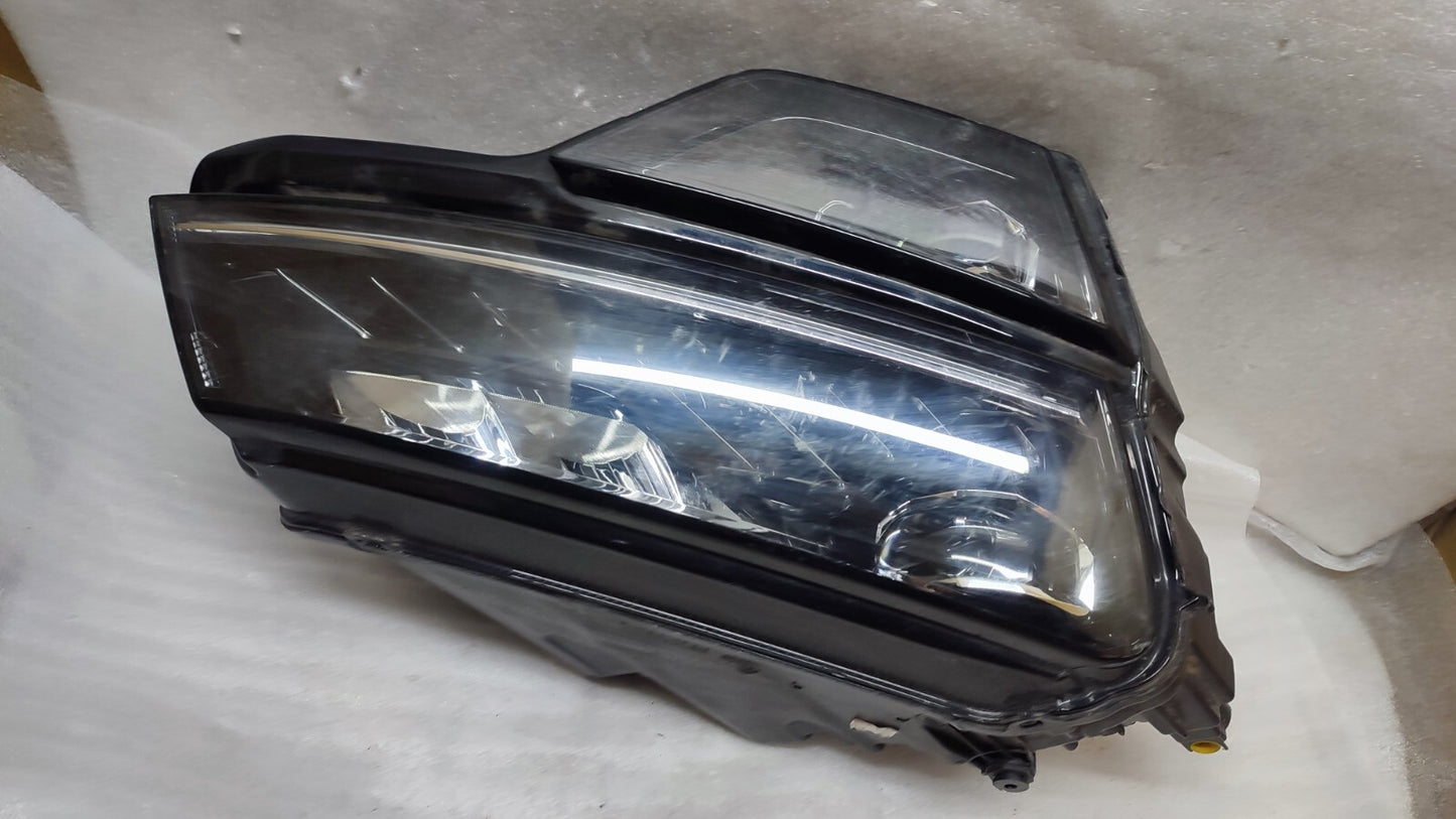 SKODA KAROQ 2017 TO 2021 GENUINE DRIVER SIDE LED HEADLIGHT 57B941016C sk88