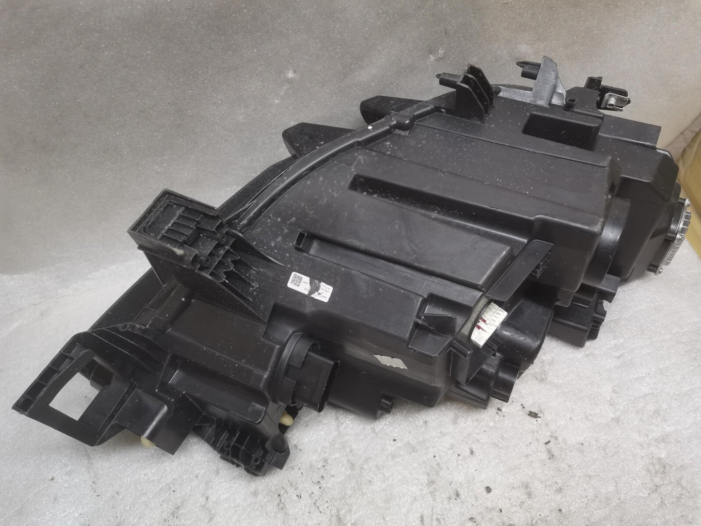 VOLKSWAGEN ID.4 ID4 11c941005a FRONT PASSENGER SIDE HEADLIGHT HEADLAMP VWId114