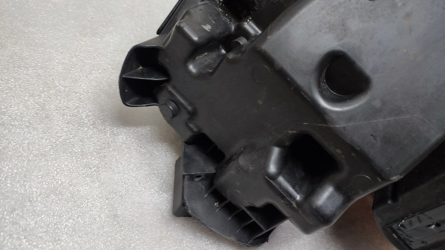 MERCEDES E CLASS 2016-2020 DRIVER SIDE LED XENON HEADLIGHT A2139064204 m21375