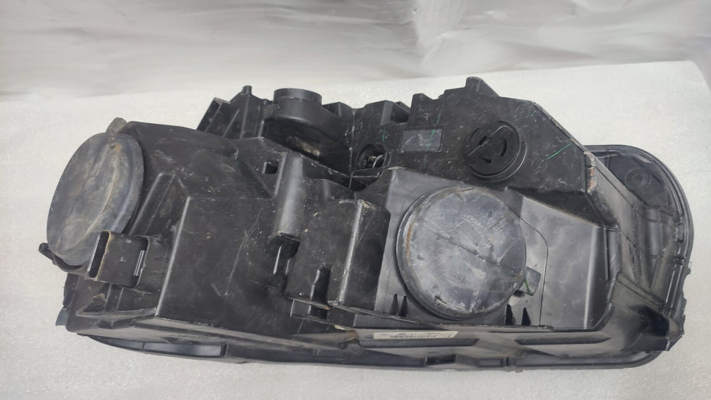 PEUGEOT PARTNER O/S GENUINE RIGHT HEADLIGHT 2019 - ON FACELIFT 9816826180 psa95