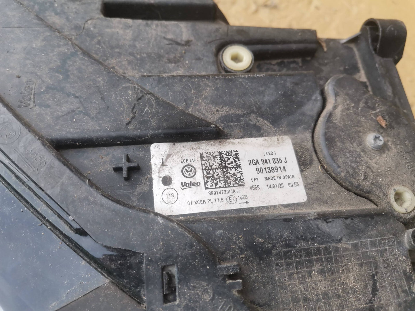 VOLKSWAGEN T- ROC 2020 PASSENGERSIDE LED XENON HEADLIGHT 2GA941035J vwtr110