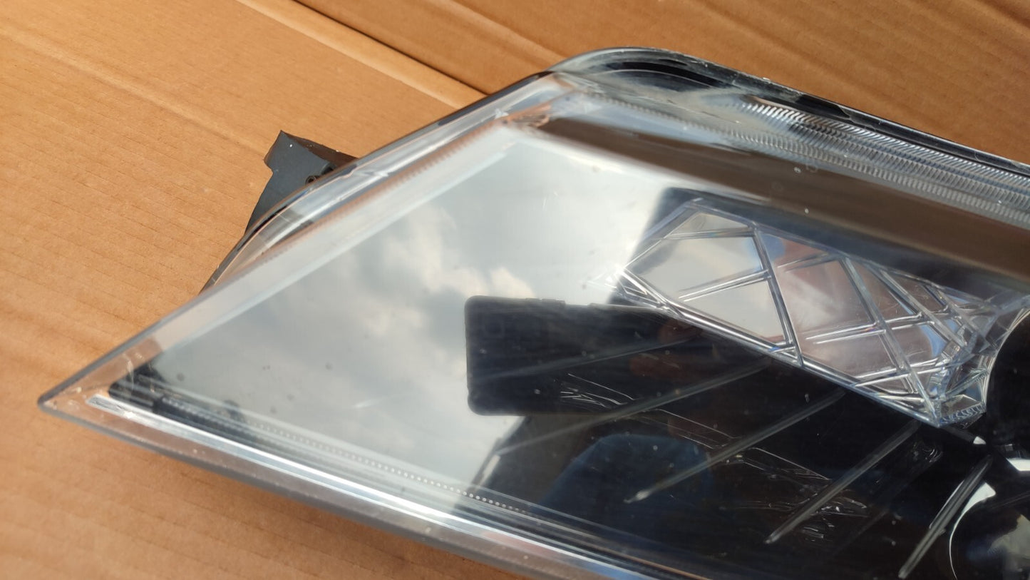 Skoda Superb Mk3 Xenon Headlight Light Lamp 2016- N/S 3V2941015A sk98