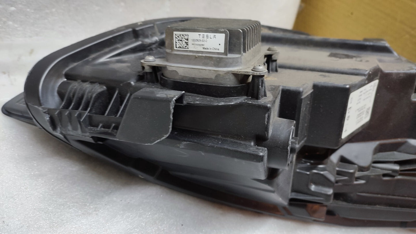 GENUINE TESLA MODEL 3 HEADLIGHT LEFT PASSENGER 1514952-00-D te5