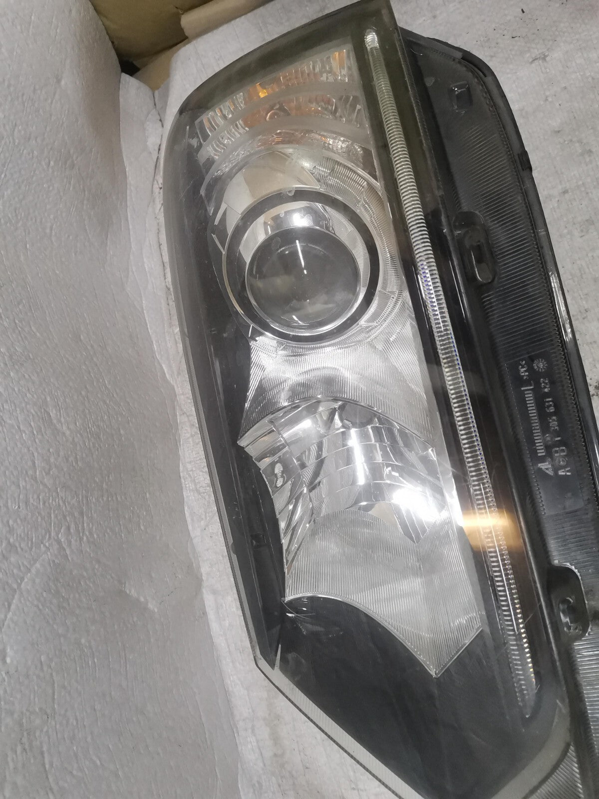 SKODA YETI 2013-17 NEARSIDE LEFT XENON LED HEADLIGHT GENUINE 5L2941015C skye37