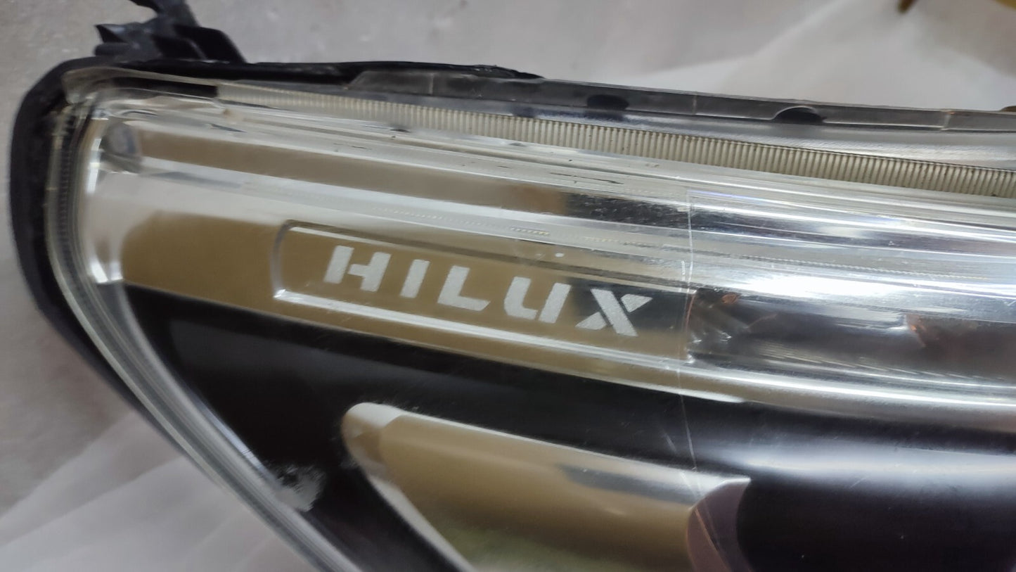 TOYOTA HILUX 2015-2019 DRIVER SIDE RIGHT FULL LED XENON HEADLIGHT GENUINE to36