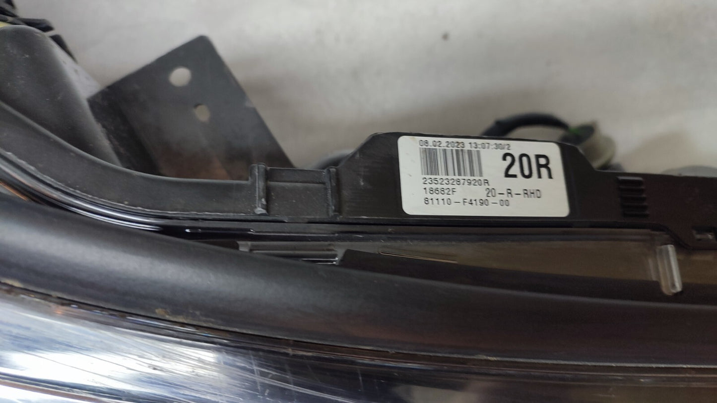 TOYOTA C-HR GENUINE RIGHT SIDE LED HEAD LIGHT LAMP 81110-F4190-00 2020-2023 to38