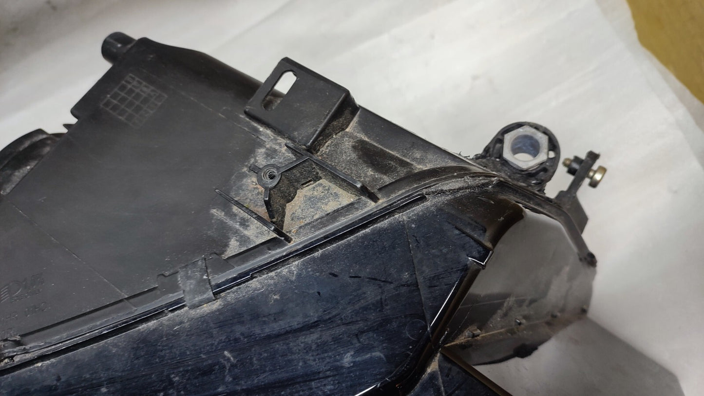 VOLKSWAGEN TIGUAN 2016-20 O/S DRIVER'S HEADLIGHT 5NC941006B vw162