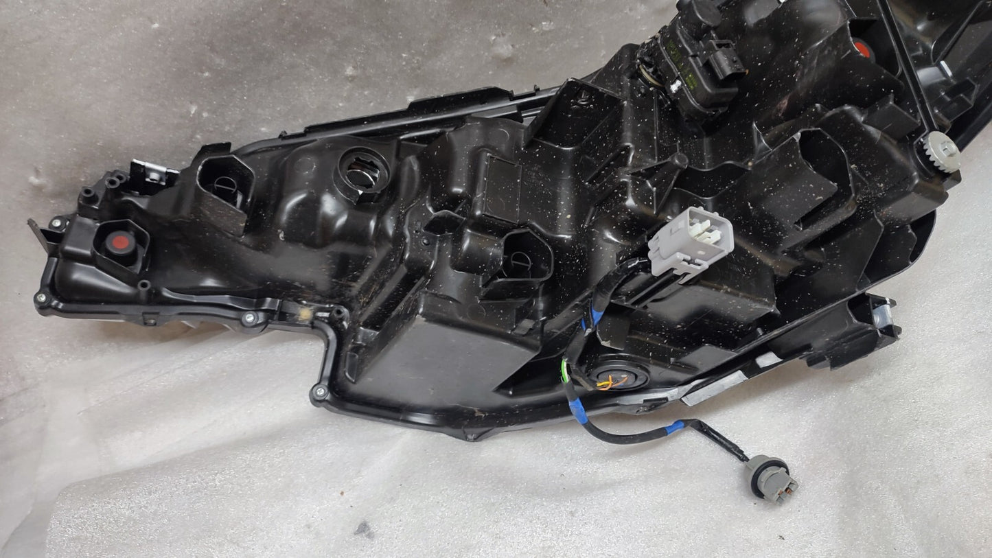 TOYOTA C-HR GENUINE RIGHT SIDE LED HEAD LIGHT LAMP 81110-F4190-00 2020-2023 to38