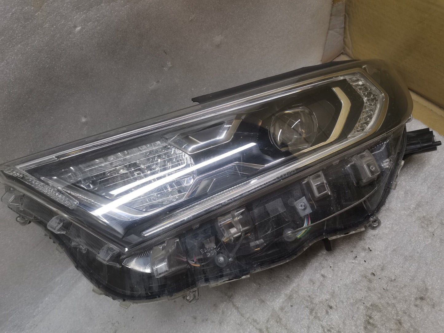 Toyota RAV4 Headlight Left LED Projector Lens 19+ Passenger Near Side tor416