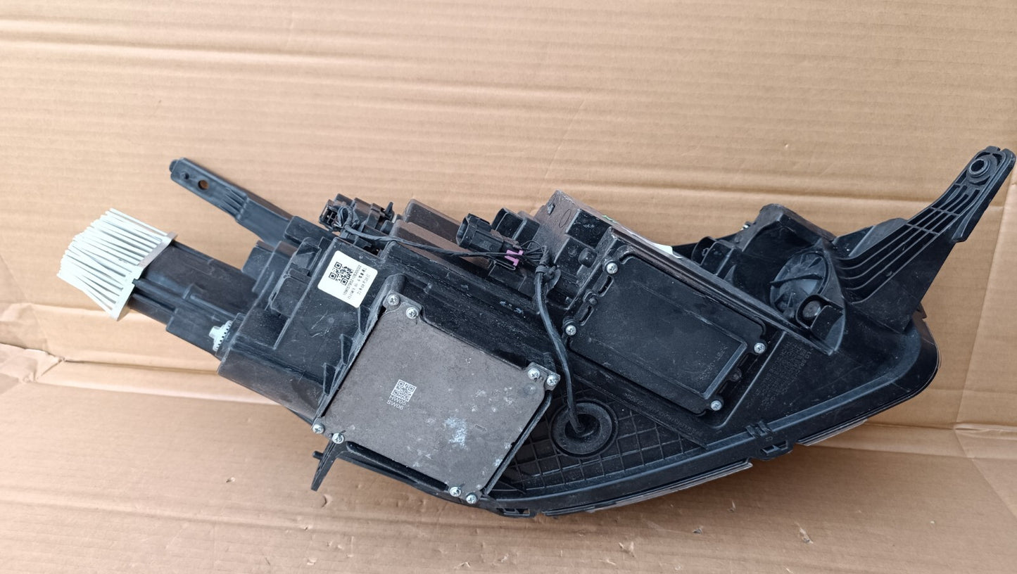 MG ZS 2021 ONWARDS  NEAR SIDE PASSENGERS SIDE FRONT LED HEADLIGHT 10905795 mg36