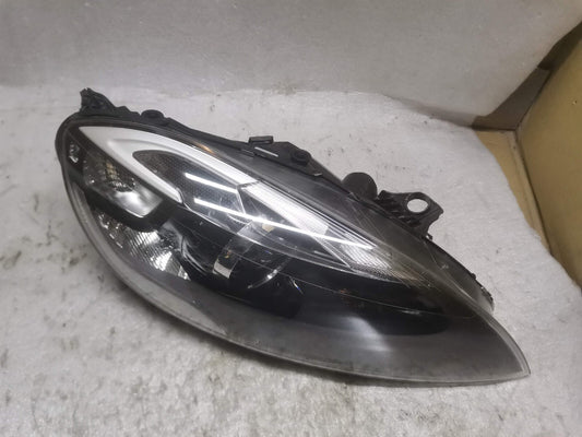 VOLVO V40 CROSS COUNTRY XENON HEADLIGHT RIGHT DRIVER SIDE 2014 31420010 vo4048