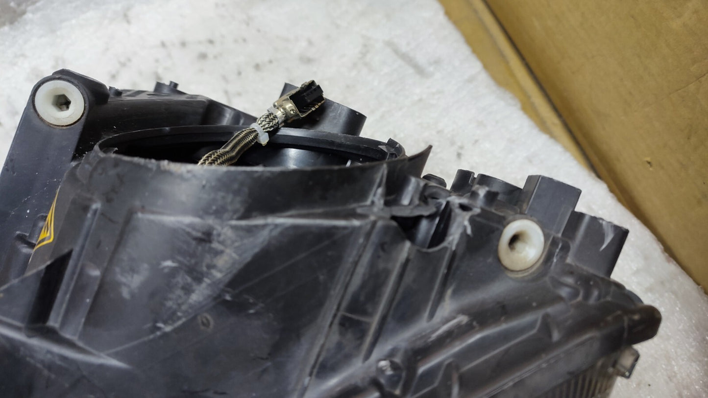 SKODA YETI 2013-17 NEARSIDE LEFT XENON LED HEADLIGHT GENUINE 5L2941015C skye78