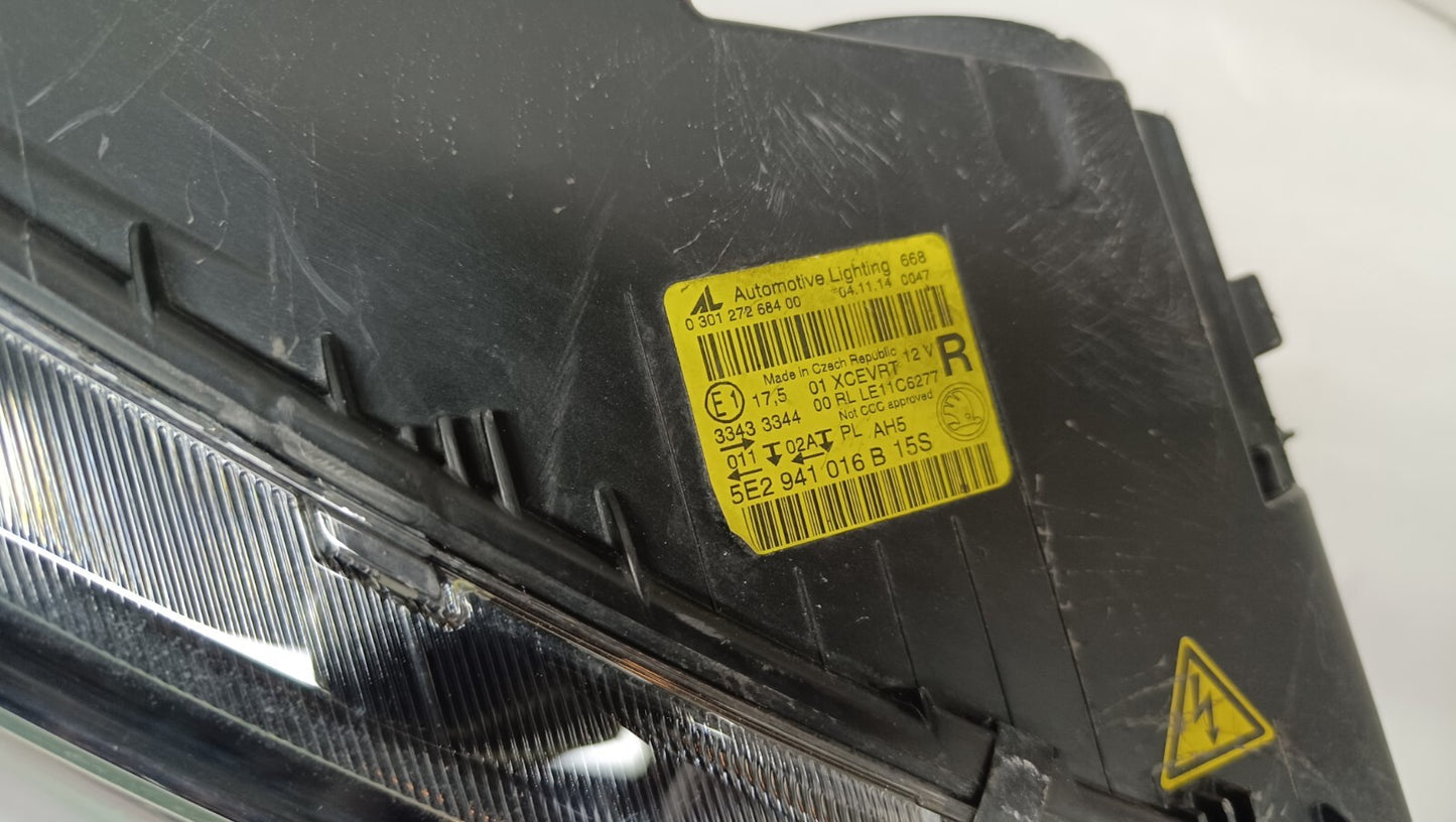 SKODA OCTAVIA 2013 - 2017 DRIVER XENON LED DRL HEADLIGHT RIGHT 5E2941016B sk107