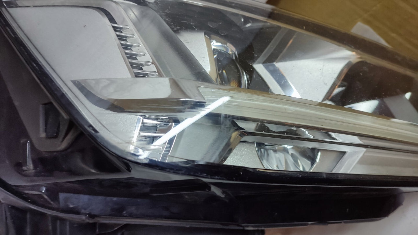 AUDI Q2  DRIVER SIDE HEADLIGHT 81A941034A LED XENON AU158
