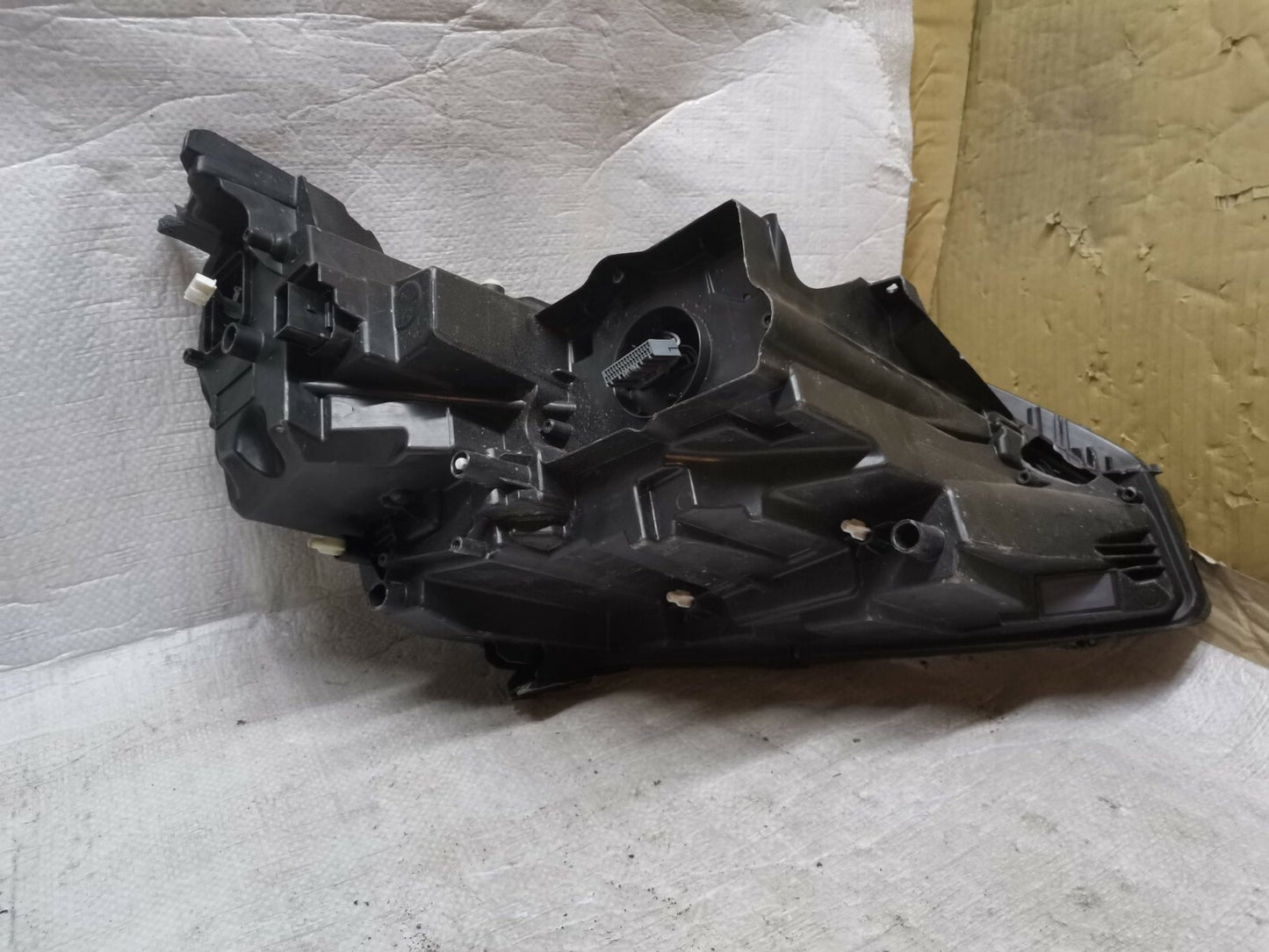 Peugeot 3008 2017-20 Left NEARSIDE headlamp Headlight 89909537 9810478780 psa3