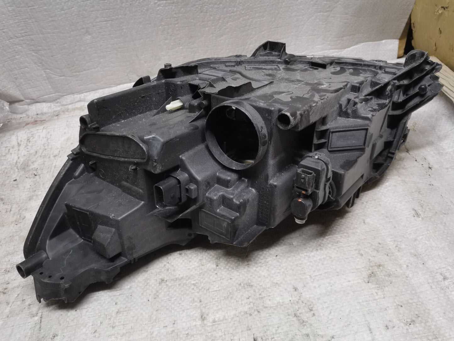 Peugeot 208 LED Headlight 2020+ Right Driver Side 73312212 9833036080 psa10