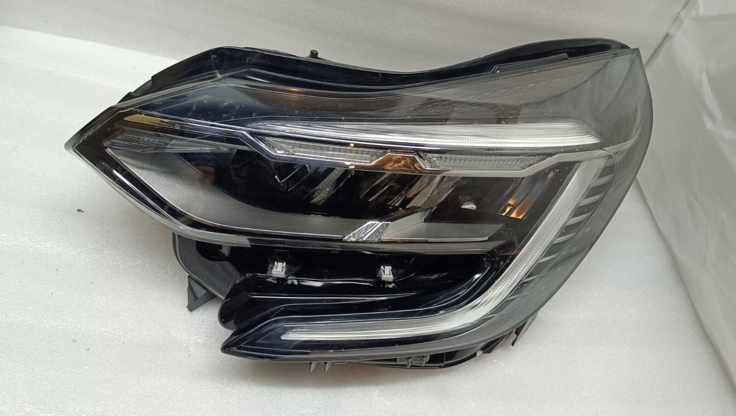 RENAULT CAPTUR LED PURE VISION N/S HEADLIGHT 260603743R re68