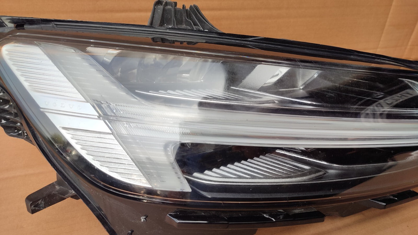 VOLVO V60 mk2 FRONT HEADLIGHT HEADLAMP RIGHT SIDE HI FULL LED ACTIVE vo6082
