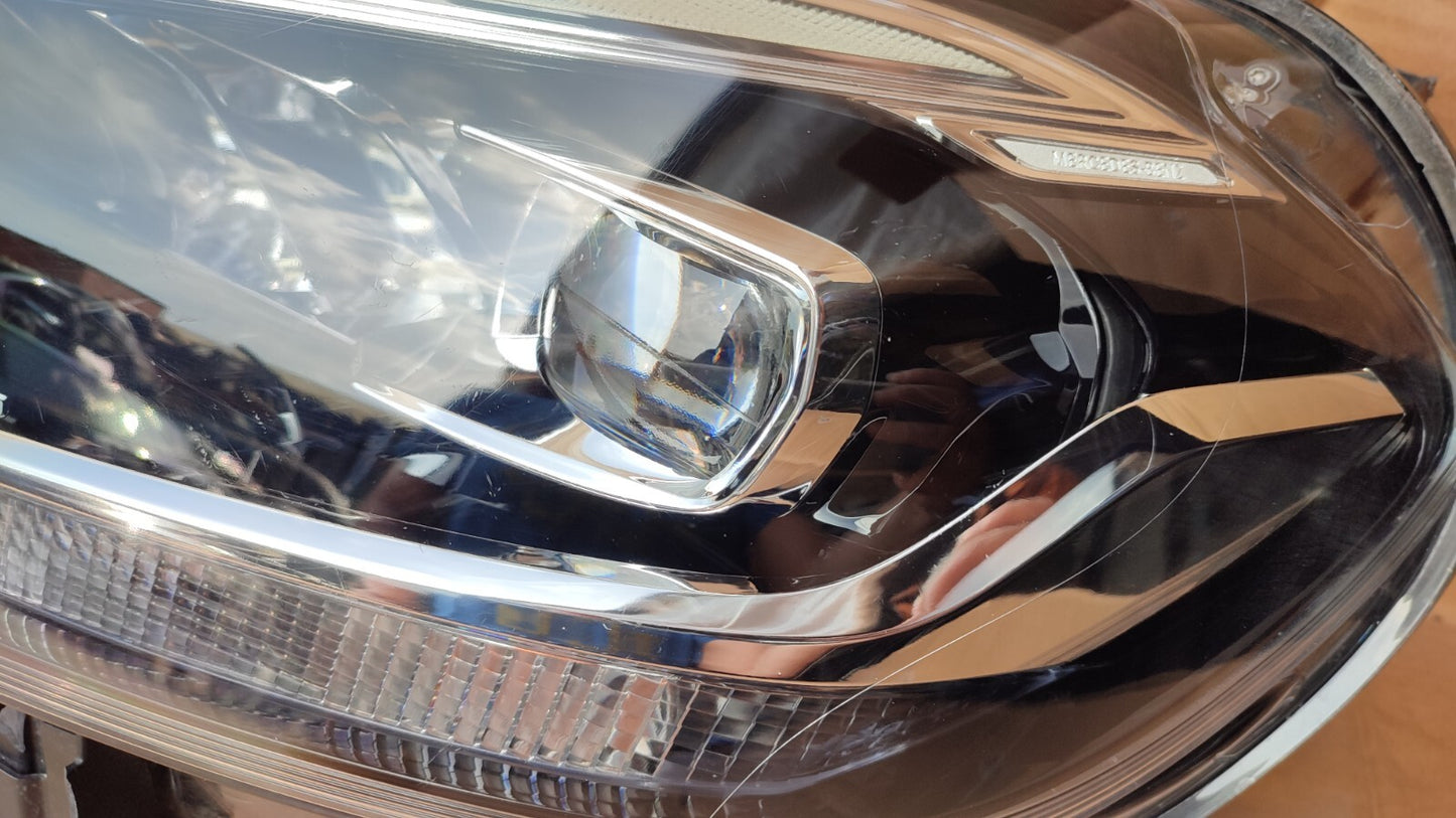 MERCEDES-BENZ  X CLASS W470 PASSENGERS SIDE HEADLIGHT A4709061200 m108