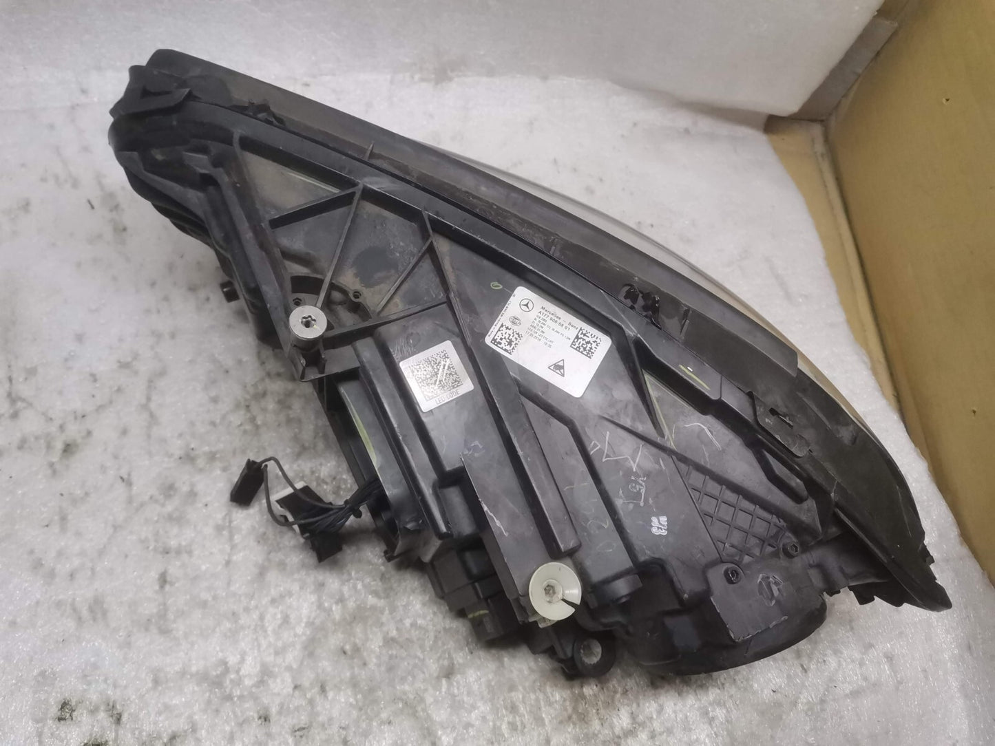 MERCEDES A-CLASS W177 2018 ONWARDS LED HEADLIGHT RH DRIVER SIDE A1779065801 m67