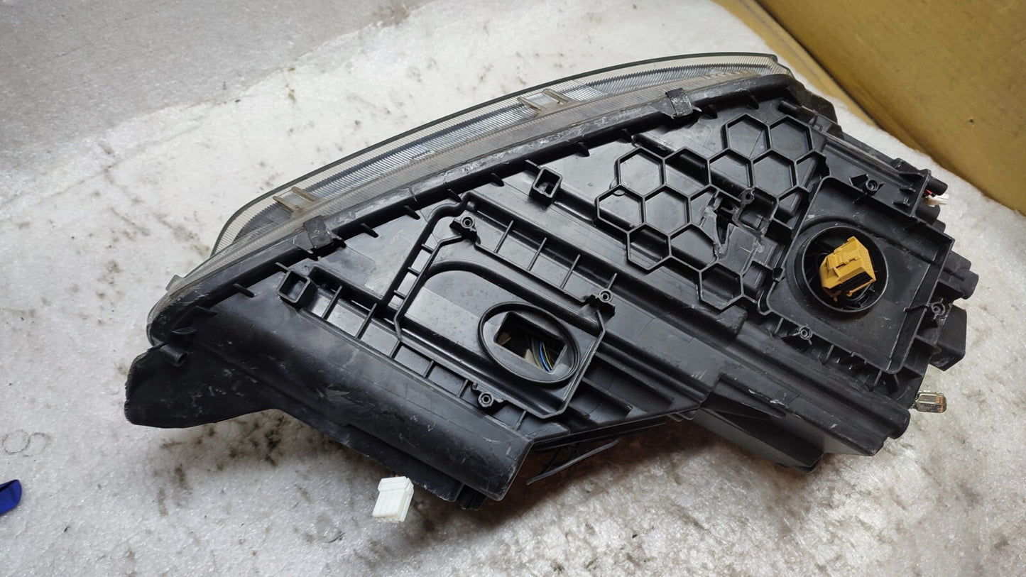 SKODA YETI 2013-17 NEARSIDE LEFT XENON LED HEADLIGHT GENUINE 5L2941015C skye78