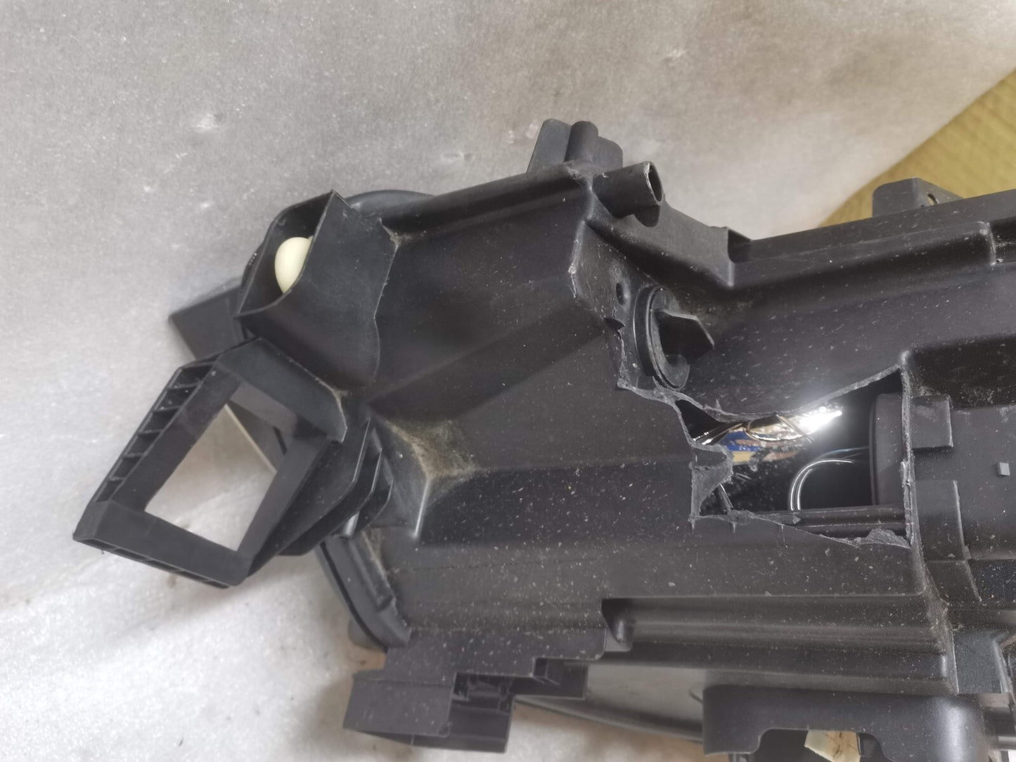 VOLKSWAGEN ID.4 ID4 2020-2022 FRONT RIGHT DRIVER SIDE HEADLIGHT HEADLAMP vw119