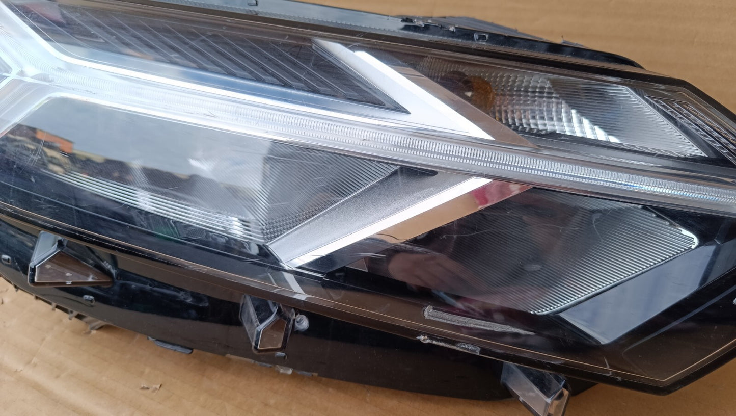 DACIA SANDERO FRONT DRIVERS SIDE RIGHT LED HEADLIGHT HEADLAMP JOGGER 2021+ re63
