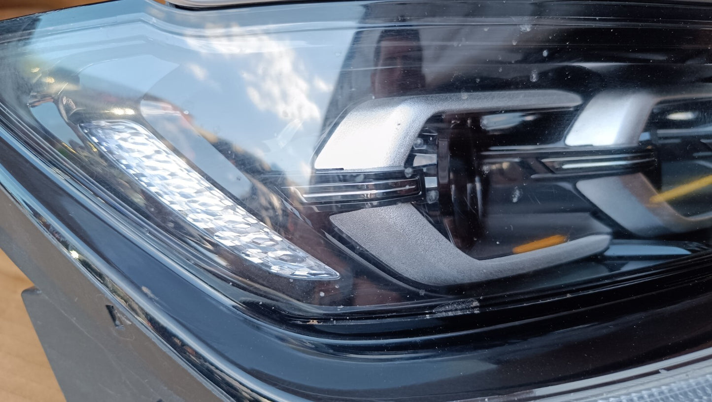 KIA SORENTO 2020-ON RIGHT O/S RHS DRIVER SIDE LED HEADLIGHT 92102P2030 ki18