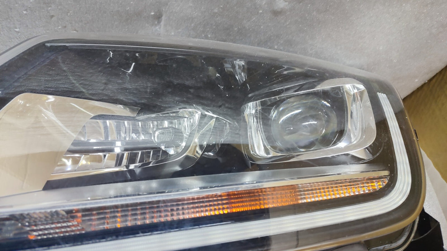 VOLKSWAGEN AMAROK GENUINE LEFT LED XENON HEADLIGHT 2017-2022 2H4941031B vwam119