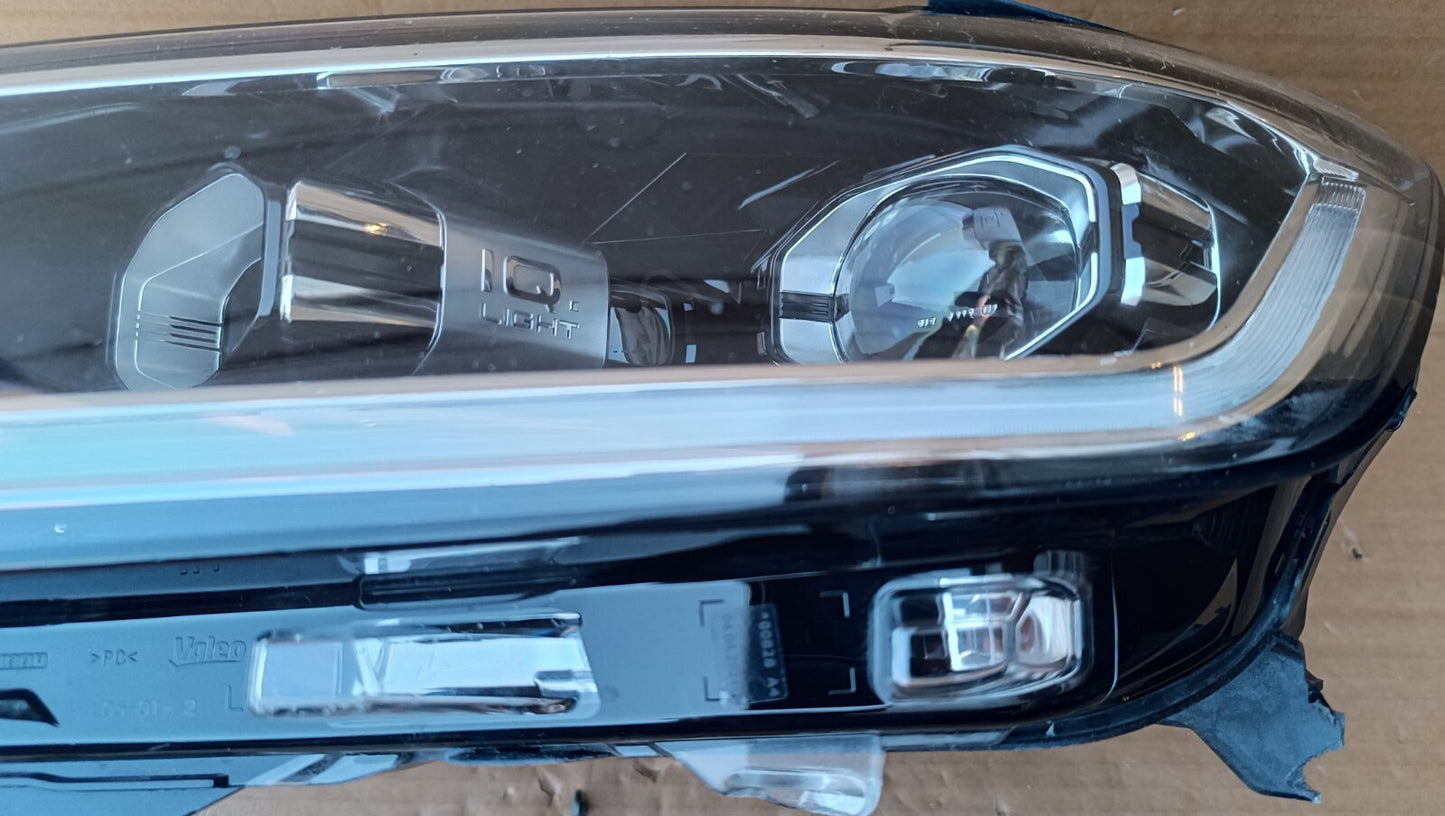 VOLKSWAGEN T-ROC 2017 PASSENGERSIDE HEADLIGHT P/N 2GA941035AN vw184