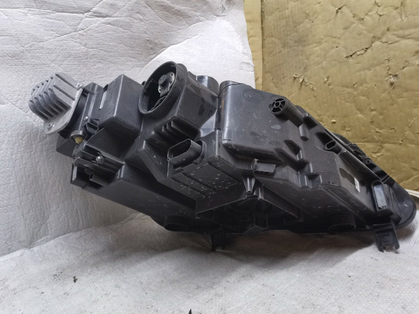 SEAT ATECA 2017+ GENUINE PASSENGER SIDE XENON HEADLIGHT 577941007A seat41