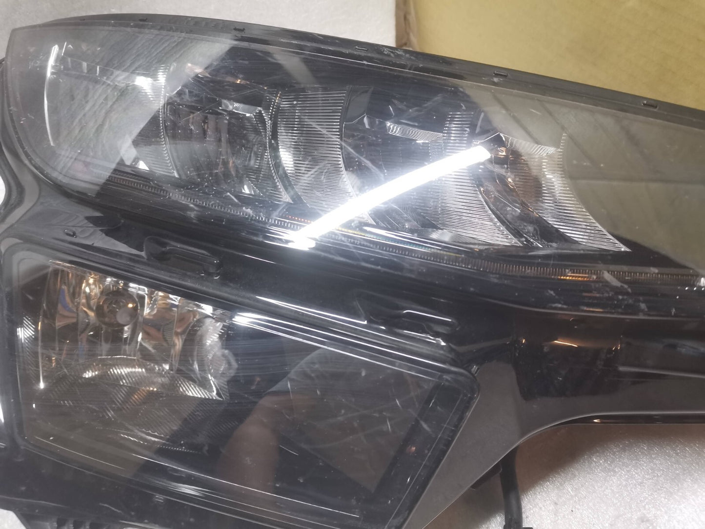 SKODA KODIAQ DRIVER SIDE LED HEADLIGHT 2022 567941010 00224264-05 SK64