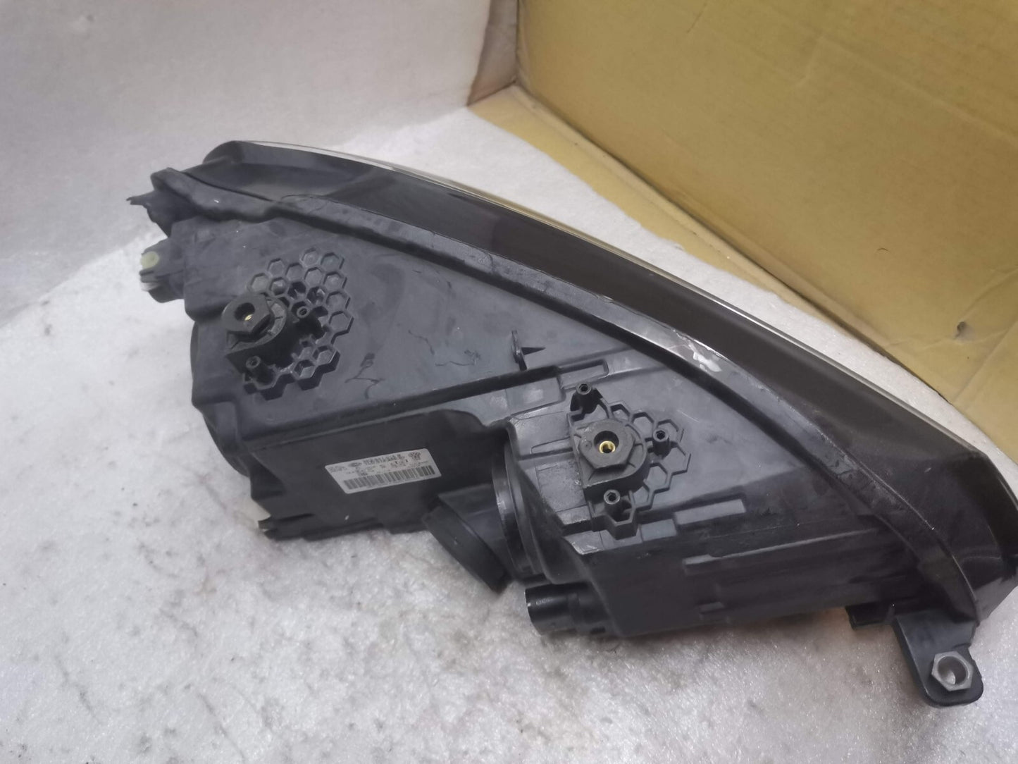 VOLKSWAGEN CADDY MK3 2015 TO 2020 PASSENGER SIDE HEADLIGHT 2K2941015B VWCA131